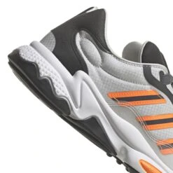 Adidas Scarpe Da Ginnastica Ozweego Pure -Negozio Di Scarpe Da Ginnastica Di Moda adidas gz9180 9 footwear photography detail view 2 white